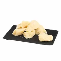 Oferta de Queijo Parmesão Tipo Noz Embalado Kg  por 5,69€ em Apolónia