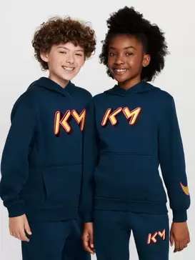 Oferta de Camisola com Capuz Nike Kylian Mbappé Junior por 59,9€ em Bazar Desportivo