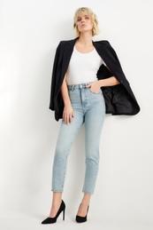 Oferta de Mom jeans - high waist por 39,99€ em C&A