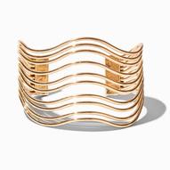 Oferta de Gold-tone Wave Cuff Bracelet por 6€ em Claire's