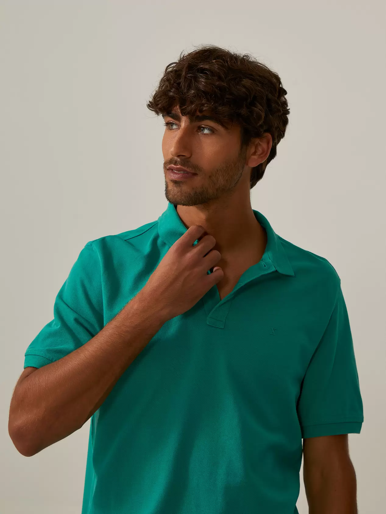 Oferta de Regular fit cotton piqué polo por 24,98€ em Decenio