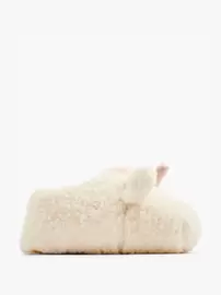 Oferta de Pantufa por 12,99€ em Deichmann