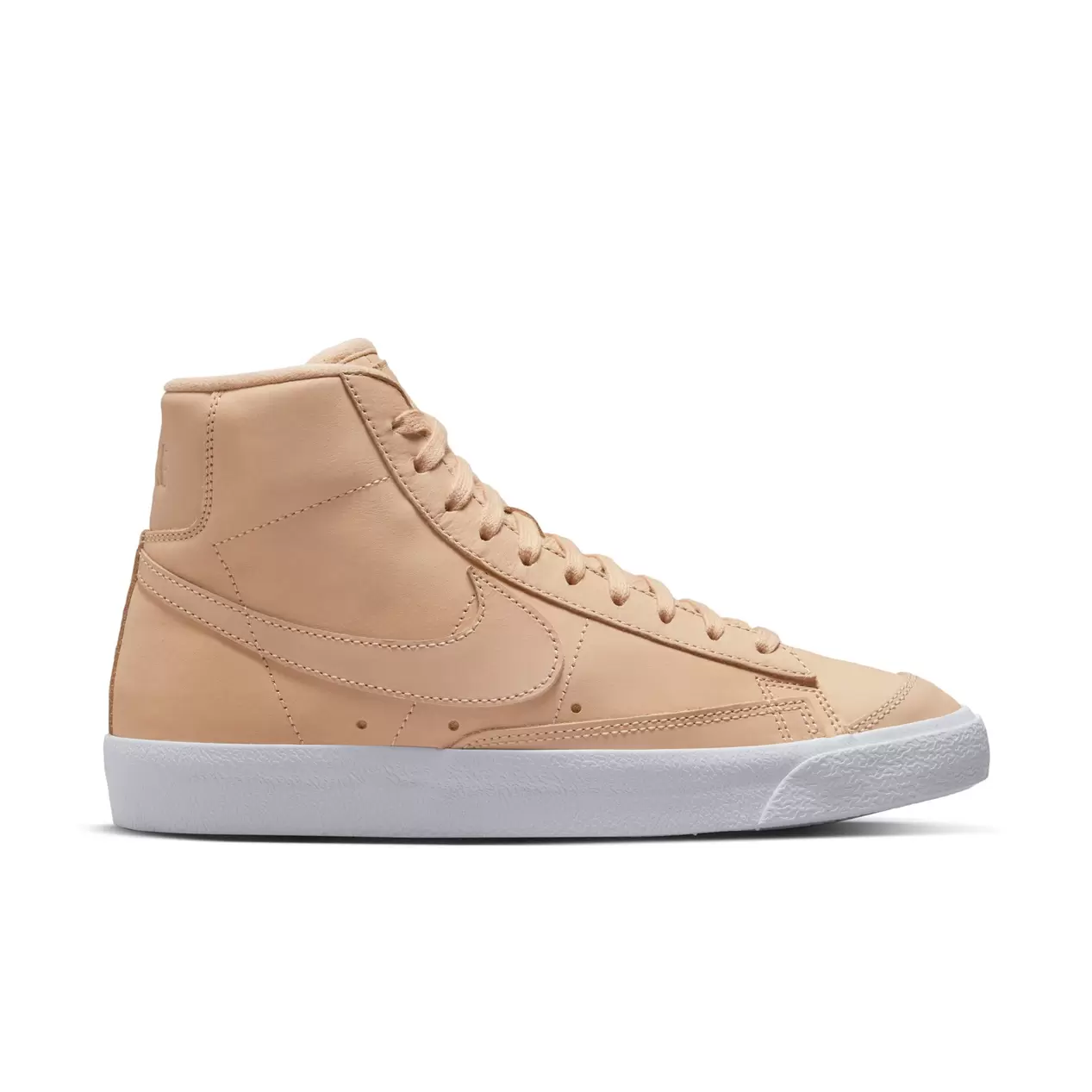 Oferta de NIKE BLAZER MID PREMIUM | VACHETTA TAN/VACHETTA TAN-WHITE por 82,5€ em Extreme Urban Footwear