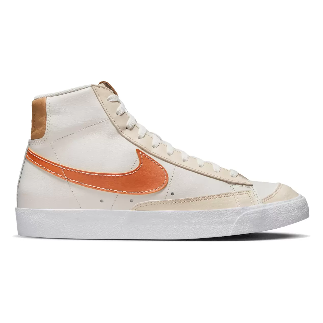 Oferta de NIKE BLAZER MID 77 | BEIGE/ORANGE por 65€ em Extreme Urban Footwear