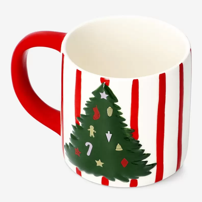 Oferta de Caneca com árvore de Natal em relevo - 400 ml por 6€ em Flying Tiger