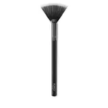 Oferta de Face 12 powder fan brush por 15,49€ em KIKO