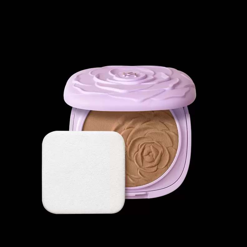 Oferta de Blossoming Beauty Hydrating & Long Lasting Blurring Effect Foundation por 16,99€ em KIKO