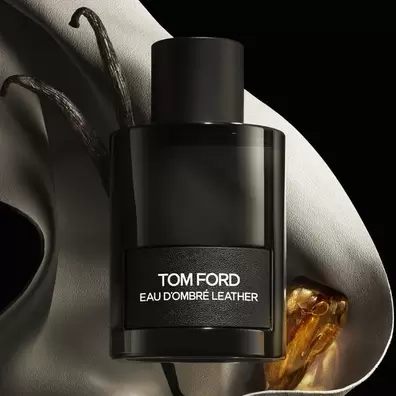 Oferta de Tom Ford Eau D'Ombre Leather Eau de Toilette 100ml por 125,45€ em Look Fantastic