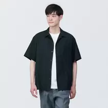 Oferta de Camisa de manga corta cuello cubano mezcla de cáñamo para hombre por 27,5€ em Muji