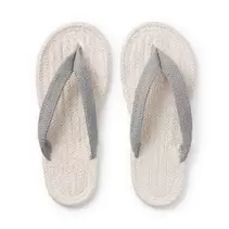 Oferta de Chanclas de algodón.. por 6€ em Muji