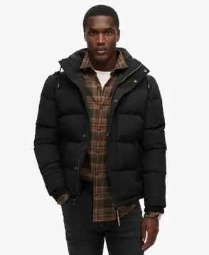 Oferta de Everest Short Hooded Puffer Jacket por 119,99€ em Superdry