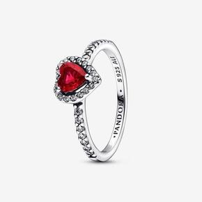Oferta de Anel Sparkling Red Elevated Heart por 79€ em Pandora