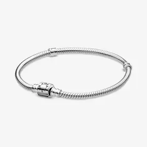 Oferta de Pulseira Moments com fecho barril por 59€ em Pandora