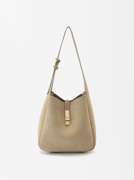Oferta de Leather Shoulder Bag por 29,99€ em Parfois