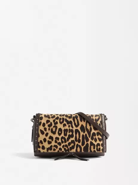 Oferta de Leopard Print Leather Shoulder Bag With Crossbody Strap por 35,99€ em Parfois