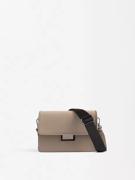 Oferta de Crossbag With Flap Closure por 27,99€ em Parfois