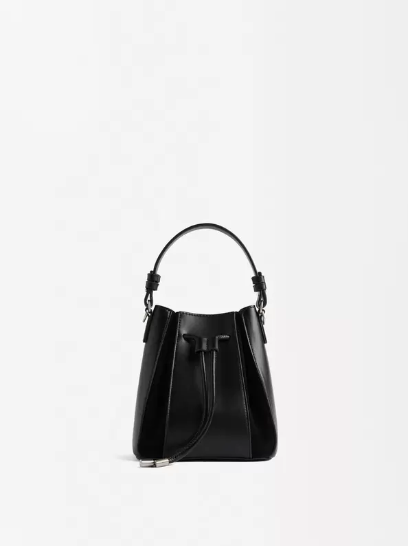 Oferta de Bucket Bag With Leather por 27,99€ em Parfois