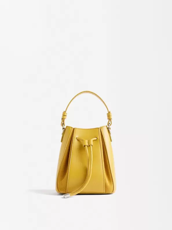 Oferta de Bucket Bag With Leather por 27,99€ em Parfois