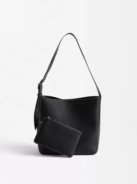 Oferta de Everyday Shoulder Bag por 27,99€ em Parfois