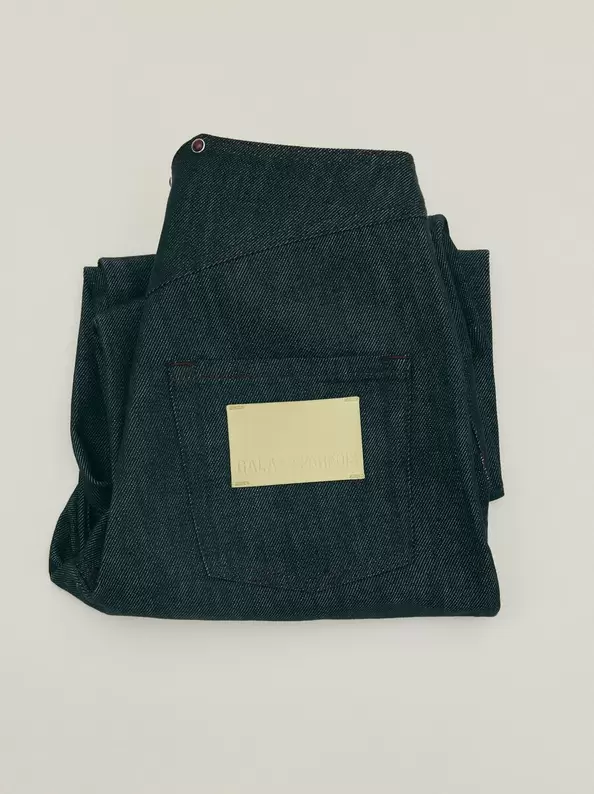 Oferta de Straight Jeans por 39,99€ em Parfois