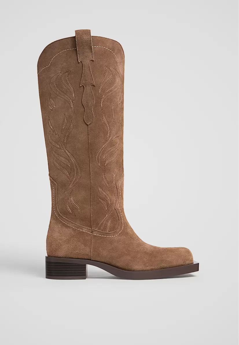 Oferta de Botas rasas pele cowboy por 79,99€ em Stradivarius