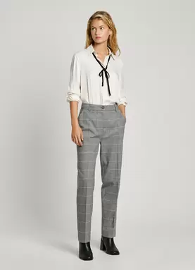 Oferta de STRAIGHT HOUNDSTOOTH TROUSERS por 120€ em Pepe Jeans