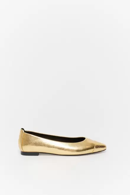 Oferta de Basic metallic ballet flats  + Colours      14.99€ por 14,99€ em Sfera