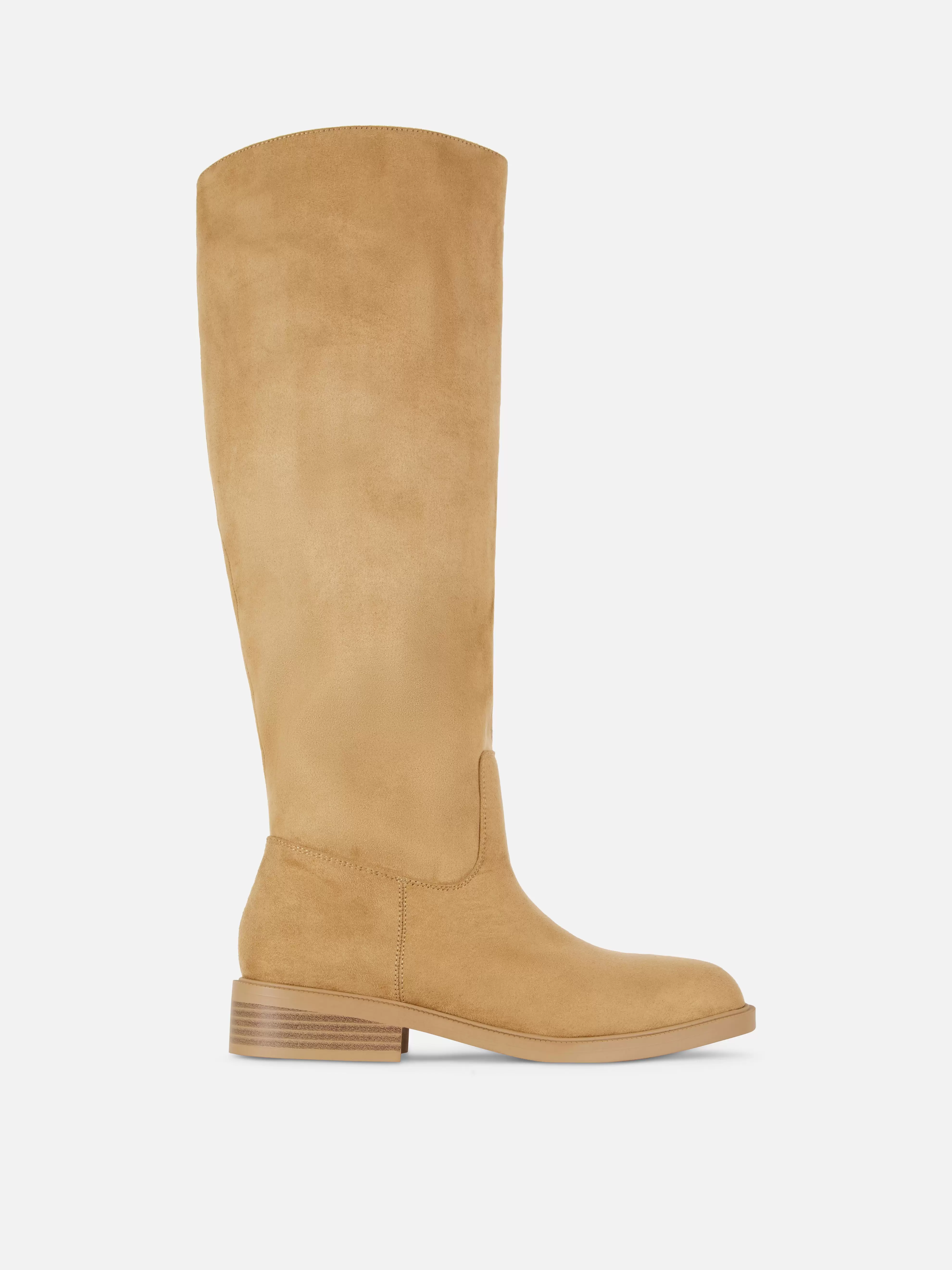 Oferta de Botas cano alto Paula Echevarría por 28€ em Primark