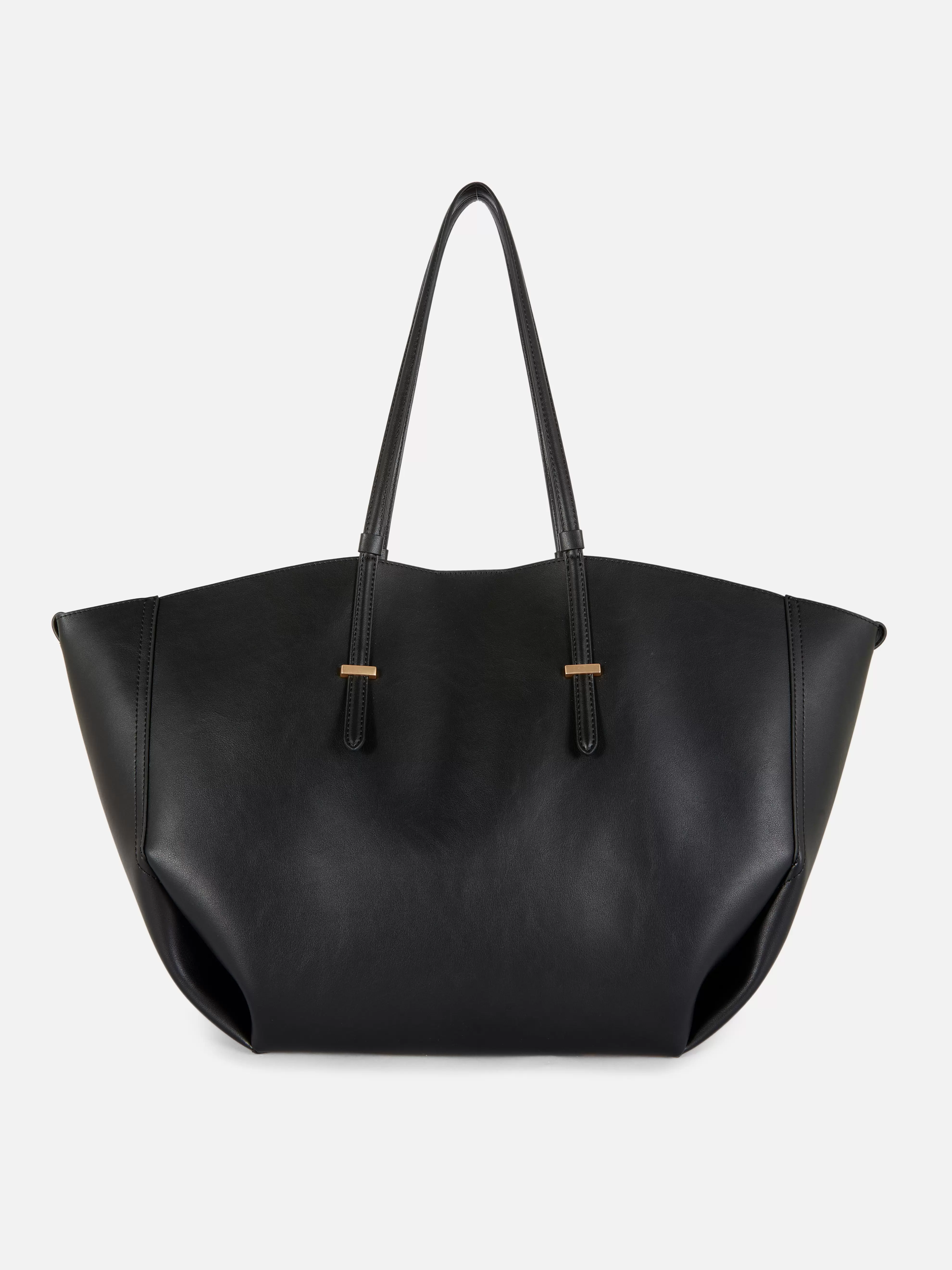 Oferta de Mala tote grande imitação pele The Edit por 25€ em Primark