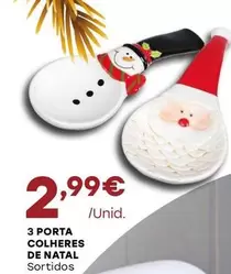 Oferta de 3 Porta Colheres De Natal por 2,99€ em Intermarché