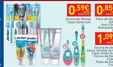 Oferta de Jordan - Escova De Dentes Clean Smile Soft por 0,59€ em Recheio