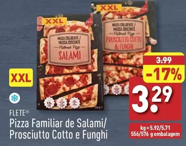 Oferta de XXL - Pizza Familiar De Salami/ Prosciutto Cotto E Funghi por 3,29€ em Aldi