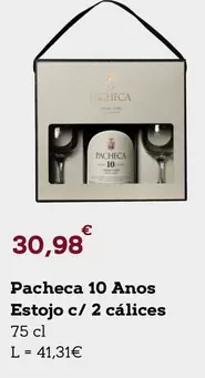 Oferta de Pacheca -  10 Anos Estojo C/ 2 Calices por 30,98€ em E.Leclerc