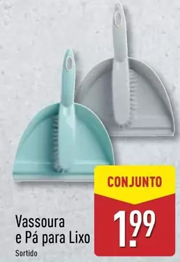 Oferta de Vassoura E Pá Para Lixo por 1,99€ em Aldi