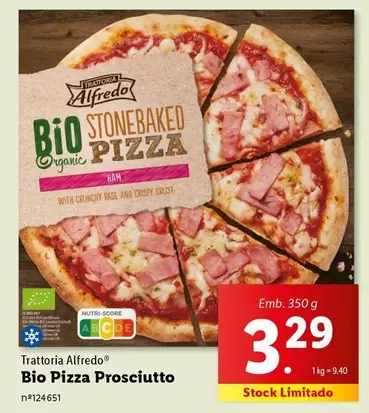 Oferta de Trattoria Alfredo Bio Pizza Prosciutto por 3,29€ em Lidl