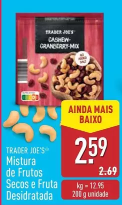 Oferta de Trader Joe ́s - Mistura De Frutos Secos E Fruta Deshidratada por 2,59€ em Aldi