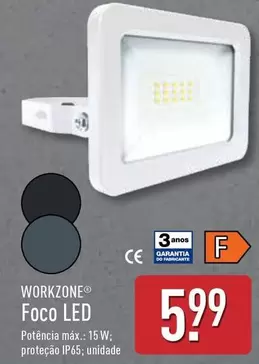 Oferta de Workzone - Foco Led por 5,99€ em Aldi